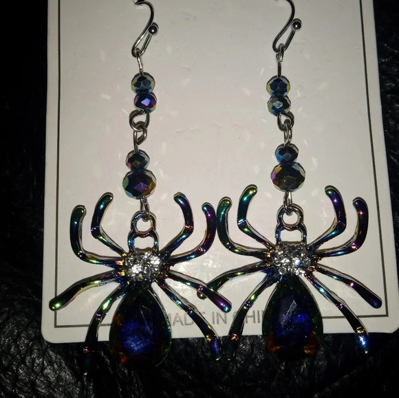 Iridescent Rhinestone Spider Dangle Earrings - Picture 4 of 7